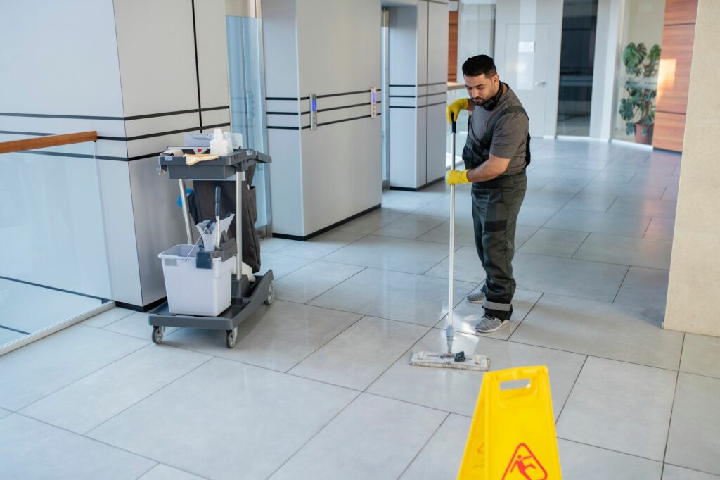 Como abrir empresa de limpeza